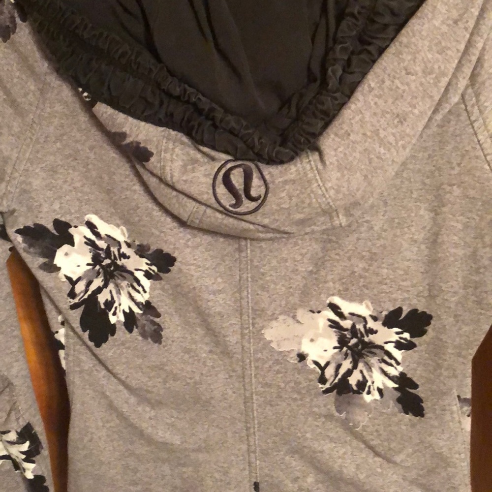 Lululemon Zip Up